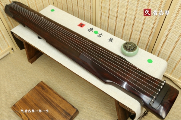 黄南藏族自治州高级精品演奏古琴【仲尼式】【泛红】