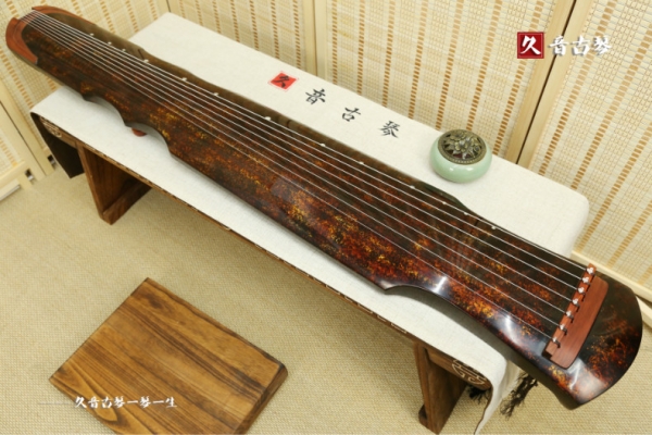 黄南藏族自治州收藏级古琴【犀牛皮纹伏羲式】